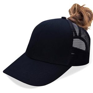 Women’s ponytail baseball cap
